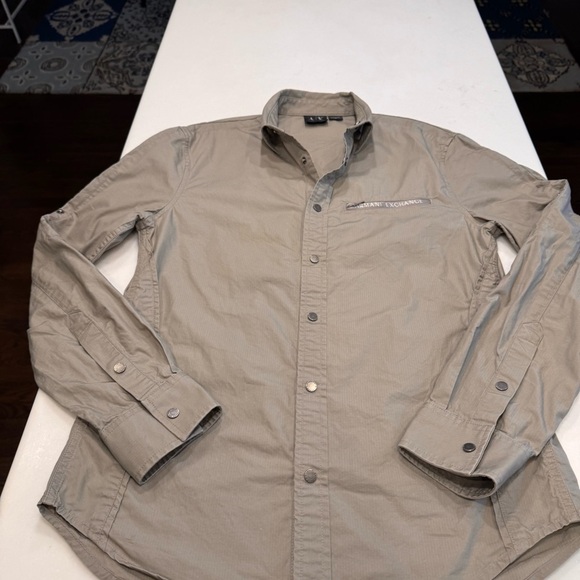Armani Exchange Snap Down Shirt Sz S Taupe Roll Tab Sleeve Zip Close Pocket - Picture 11 of 13